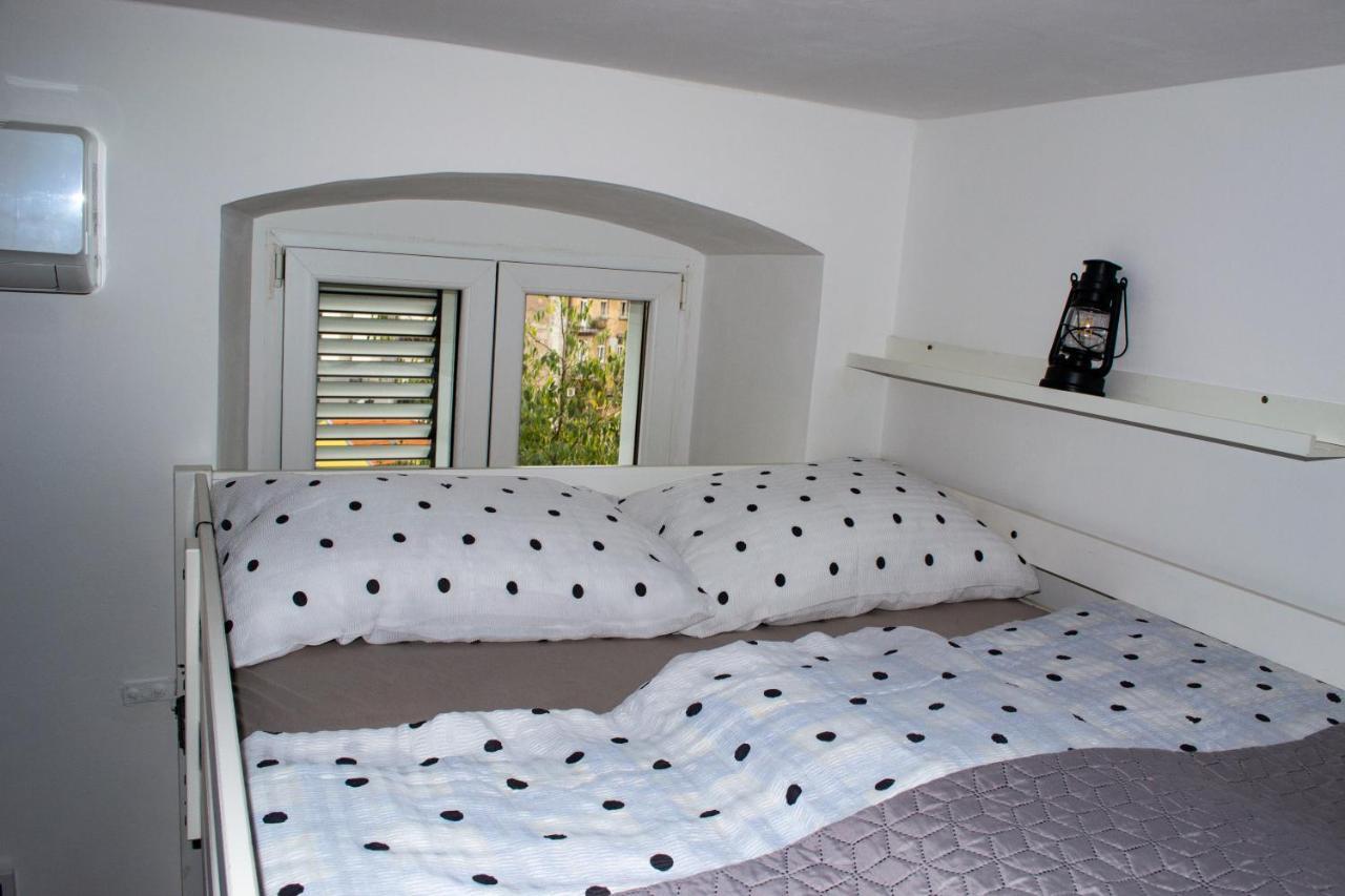 Studio Apartment Kontiki Fiume Kültér fotó